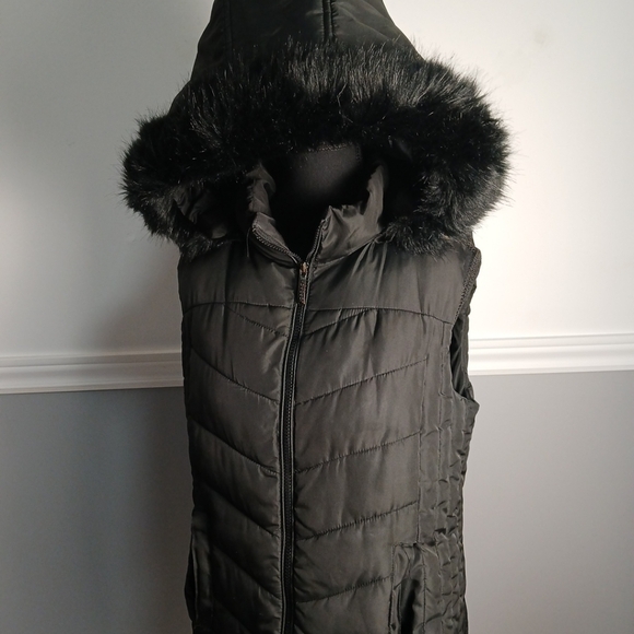 Jordache black long sleeveless puffer jacket with faux fur trim size large woman - Picture 1 of 7